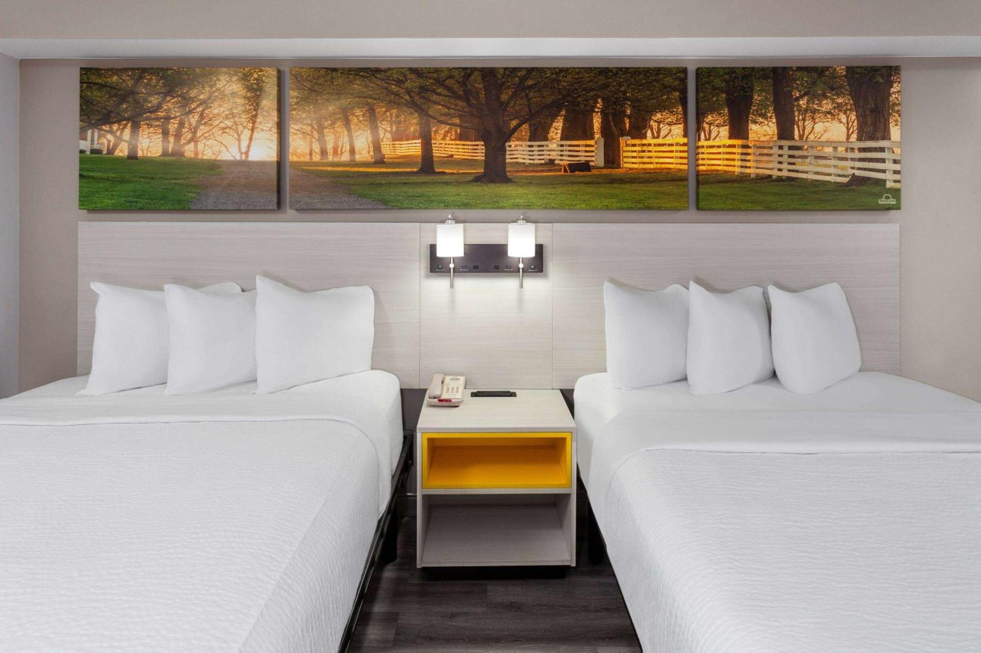Days-Inn By Wyndham Baltimore Northwest Windsor Mill Extérieur photo