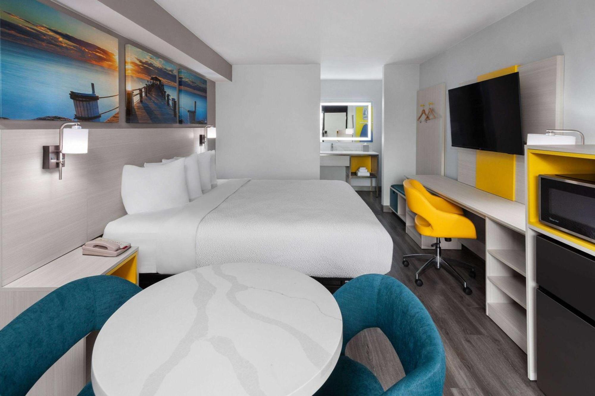 Days-Inn By Wyndham Baltimore Northwest Windsor Mill Extérieur photo